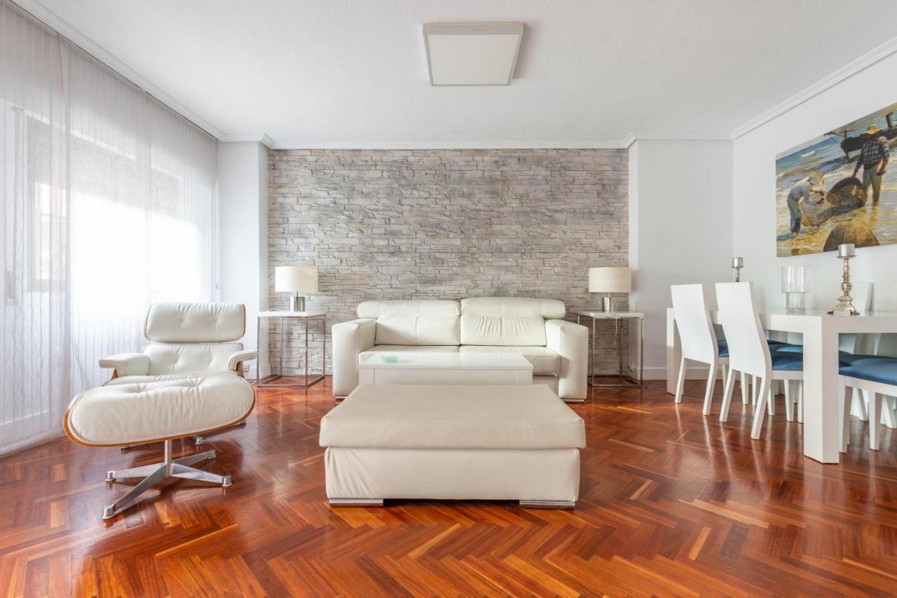 Bonita Habitacion Con Balcon Villaviciosa de Odón Kültér fotó