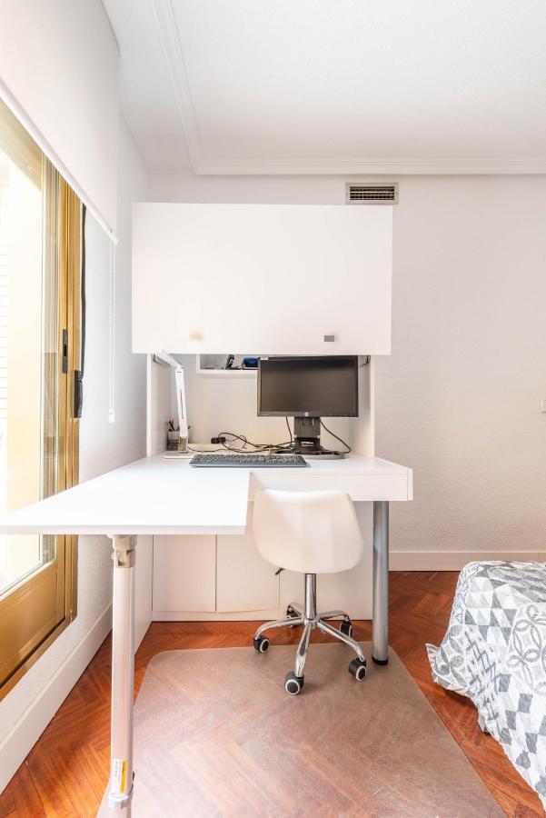 Bonita Habitacion Con Balcon Villaviciosa de Odón Kültér fotó