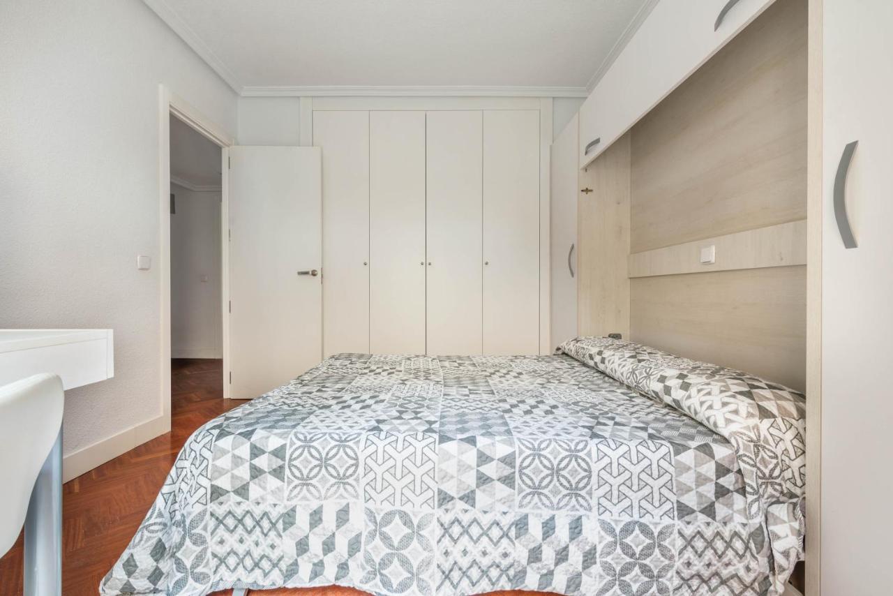 Bonita Habitacion Con Balcon Villaviciosa de Odón Kültér fotó